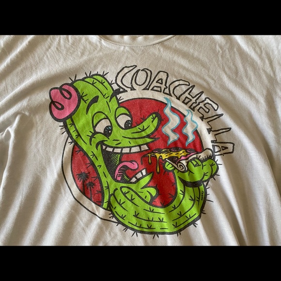 Vintage Coachella shirt - Picture 2 of 3